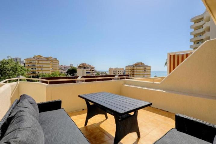 El Estudio De La Playa Benalbeach 324 Gran Terraza Vistas Al Mar Benalmádena Dış mekan fotoğraf